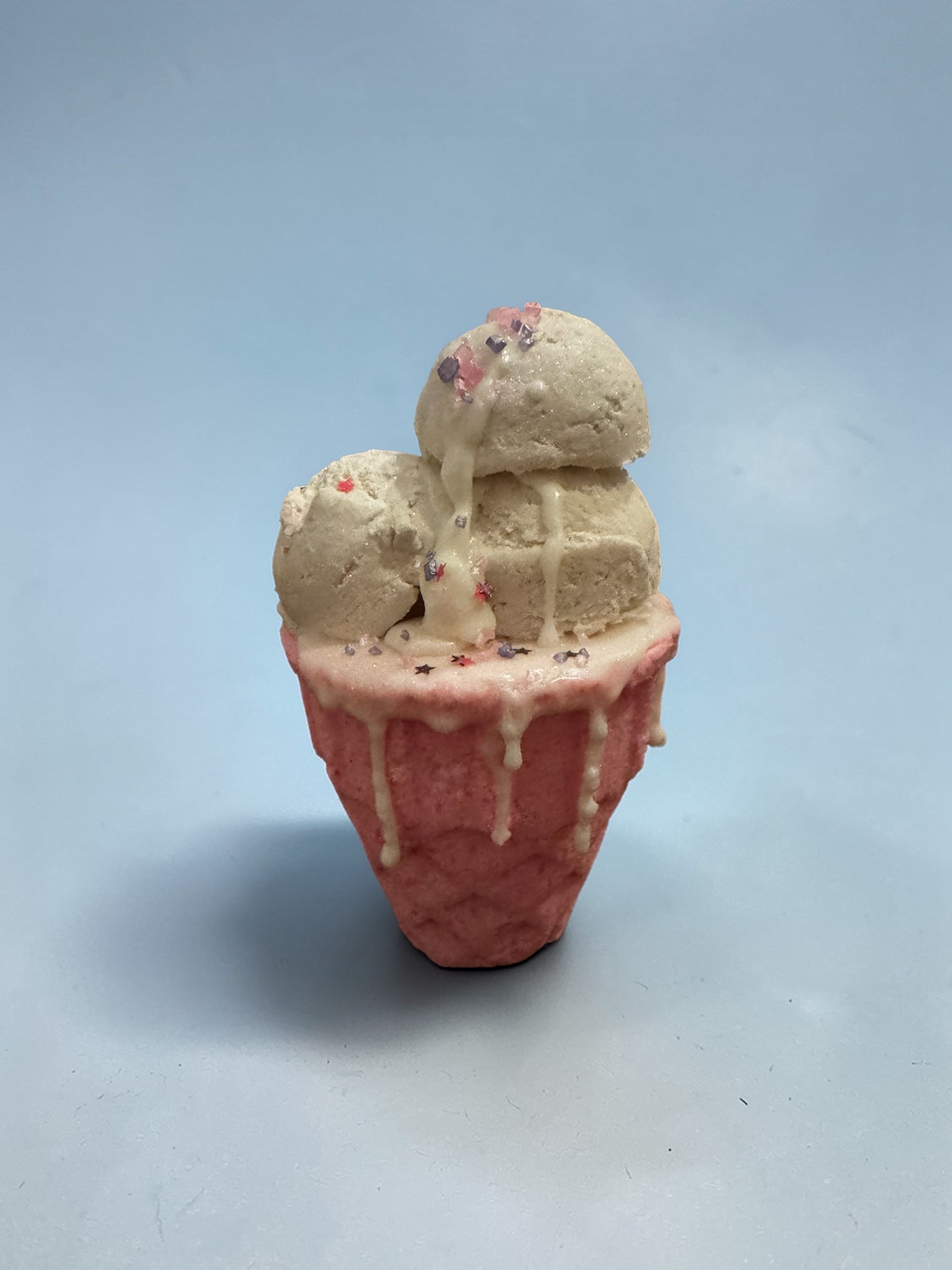 Vanilla Wafer Cream Extra Large Bath Bomb